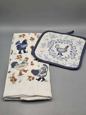 True Living Farmhouse Rooster Kitchen Towel Pot Holder Set Blue White Country...